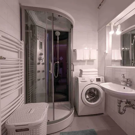 Pinnacle Apartment With Balcony Budapest Extérieur photo